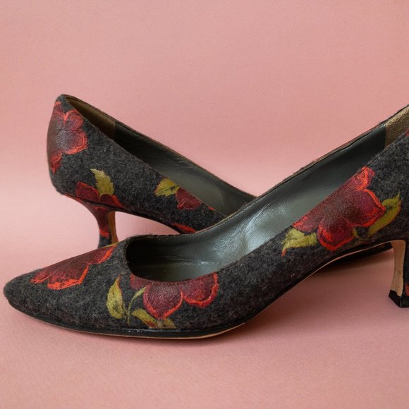 MANOLO BLAHNIK Grey Wool Low Kitten Heel Painted Rose Floral Red 36.5/6.5 - Picture 2 of 11